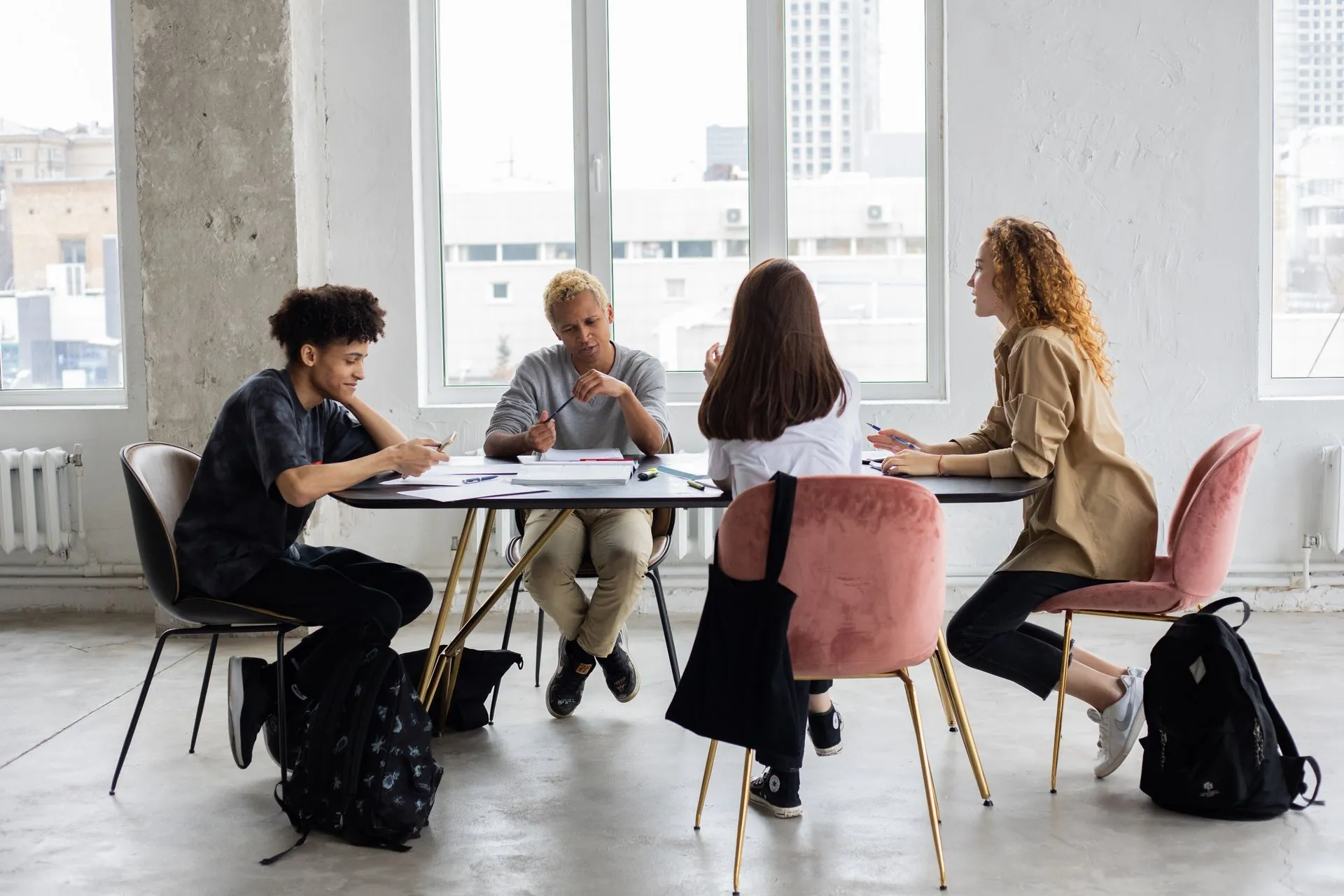 A mentor in conversation with a young woman